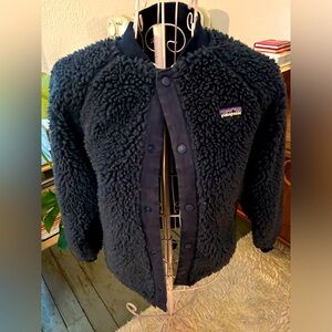 Girls size 10 Patagonia bomber jacket.